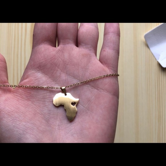 iHeart Africa Gold Necklace - Picture 6 of 9